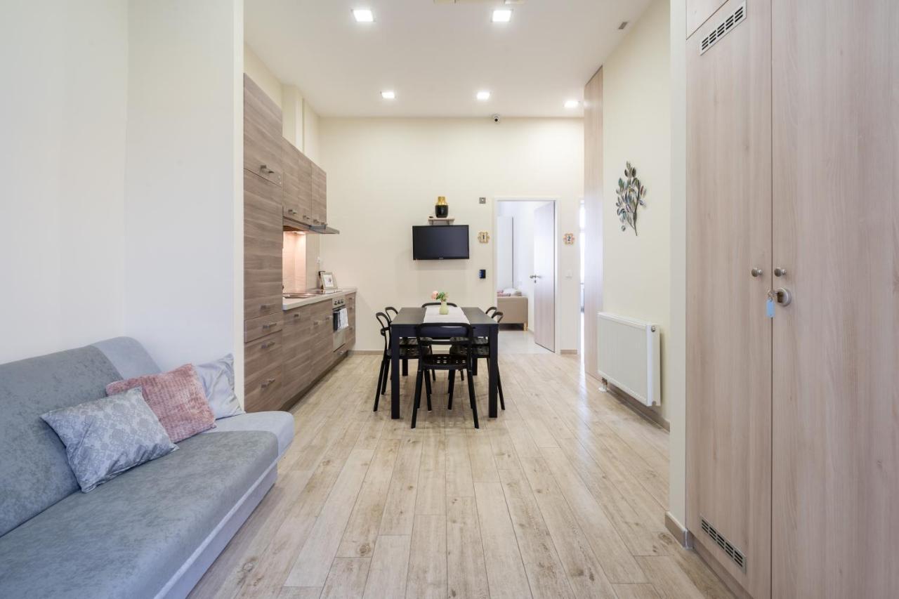 Basilika Monnalisa Luxury 3 Bedrooms Apartment With Amazing View Need Reservation X Free Parking Budapesta Exterior foto